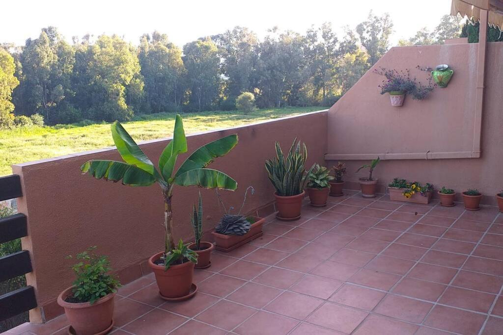 Apartamento Planta Baja Cerca De La Playa Casares Costa Exterior foto