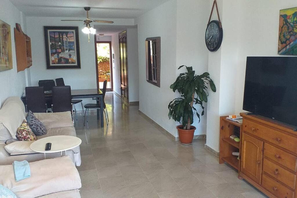 Apartamento Planta Baja Cerca De La Playa Casares Costa Exterior foto