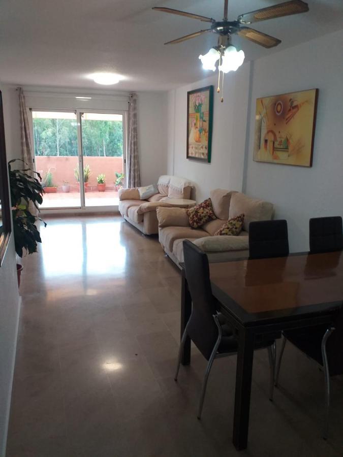 Apartamento Planta Baja Cerca De La Playa Casares Costa Exterior foto